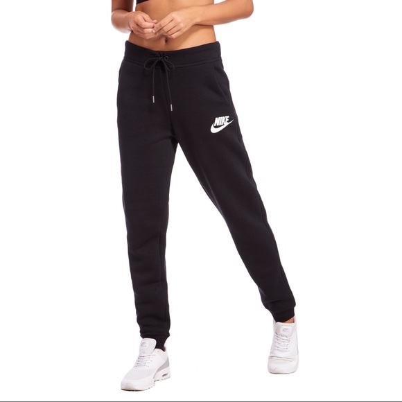 nike rally joggers
